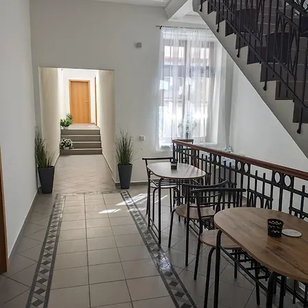 Grand Guest house *