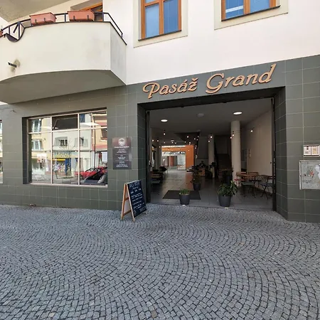 Grand Casa de hóspedes Nymburk