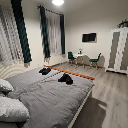 Grand Guest house *
