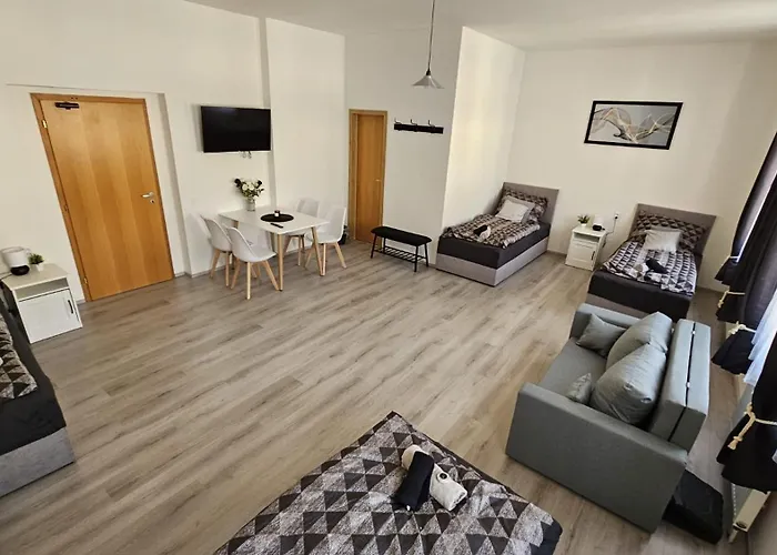 Grand 3*